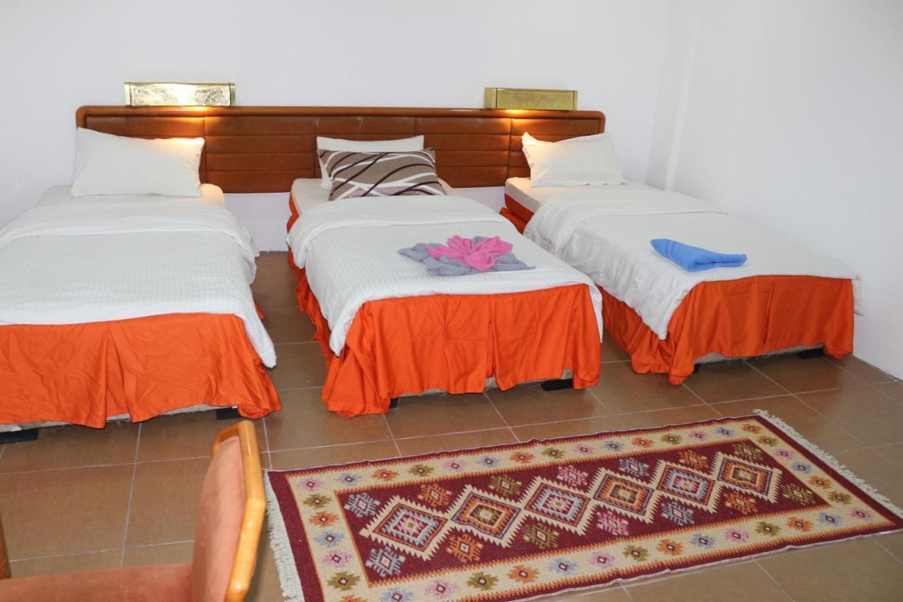 Ameer Apartment Wadi Musa Exterior foto